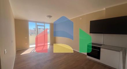 2+1 с балконом, р-н Пляж возле комплекса Florida, 94 м.кв