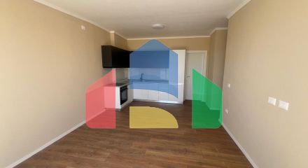 2+1 с балконом, р-н Пляж возле комплекса Florida, 94 м.кв