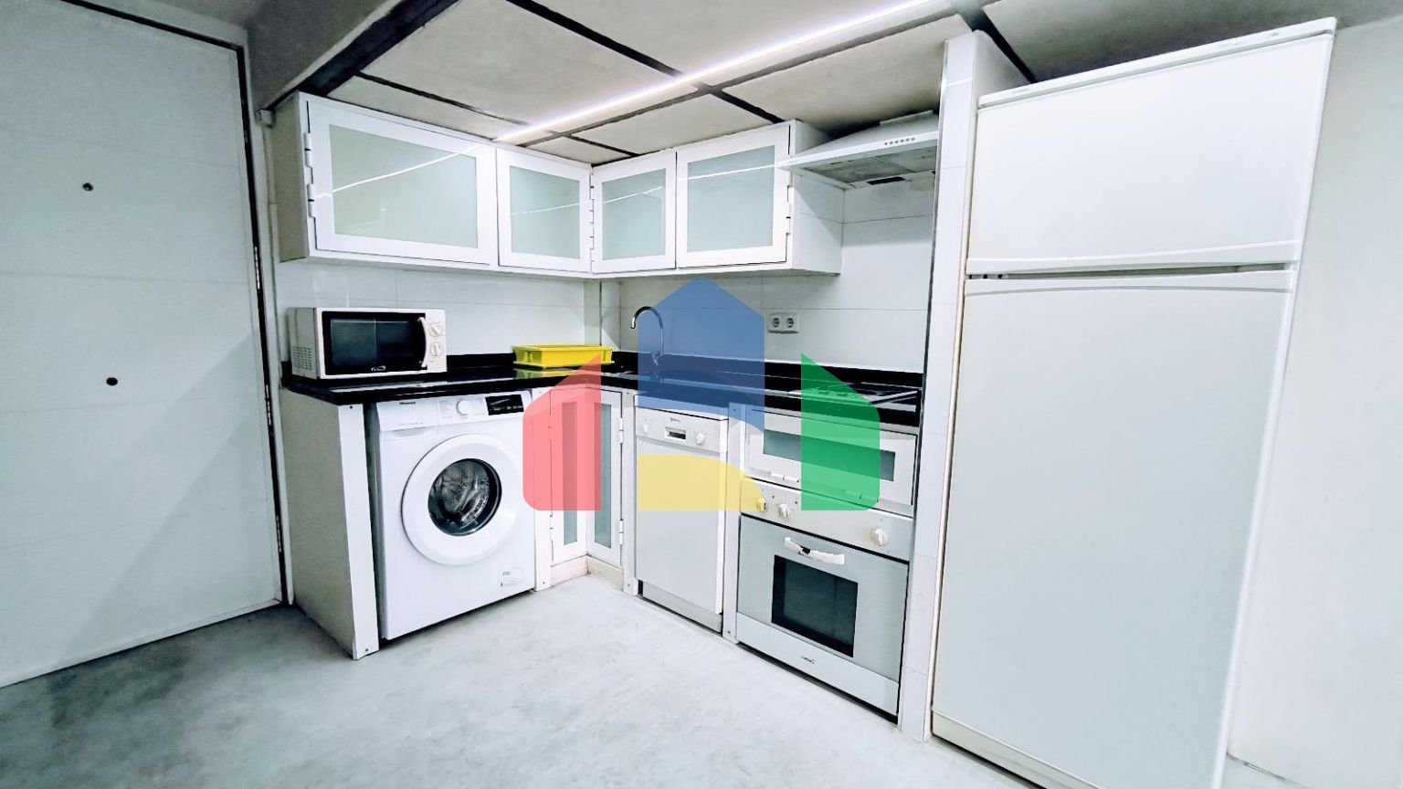 УНИКАЛЬНАЯ ВОЗМОЖНОСТЬ ДЛЯ ИНВЕСТИЦИЙ: 8 КВАРТИР В РАЙОНЕ ЧУЭКА-ХУСТИСИЯ