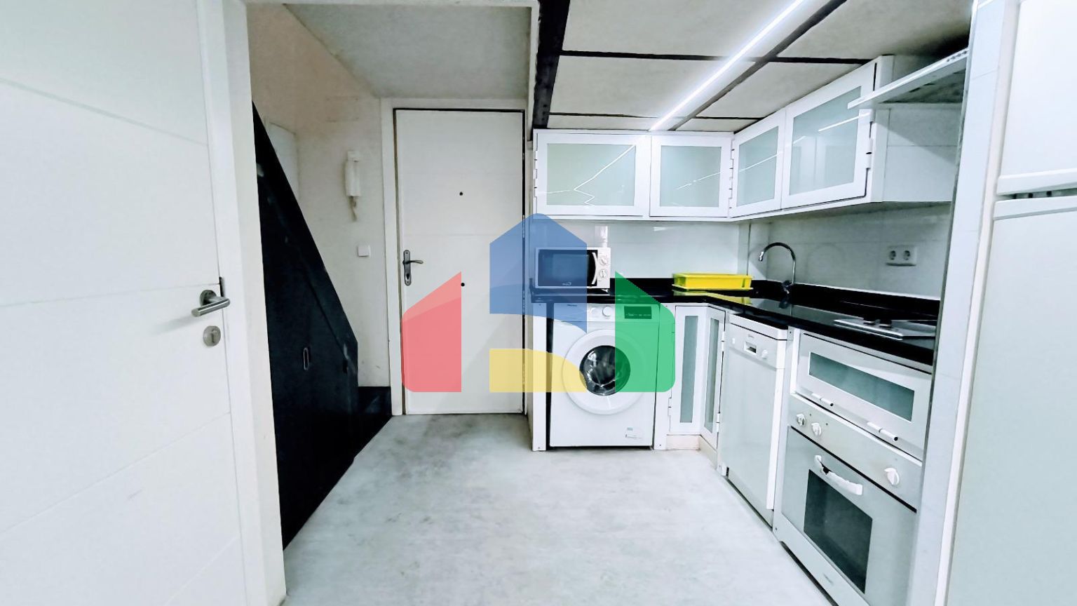 УНИКАЛЬНАЯ ВОЗМОЖНОСТЬ ДЛЯ ИНВЕСТИЦИЙ: 8 КВАРТИР В РАЙОНЕ ЧУЭКА-ХУСТИСИЯ