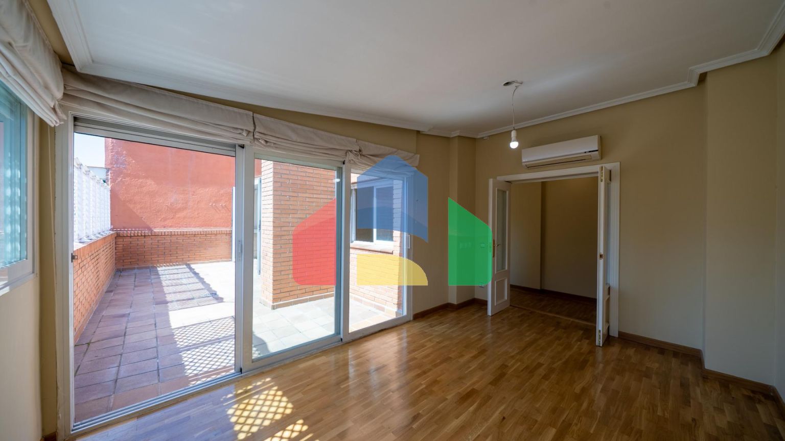 ВПЕЧАТЛЯЮЩИЙ ПЕНТХАУС В РАЙОНЕ PUERTA DEL ÁNGEL, МАДРИД