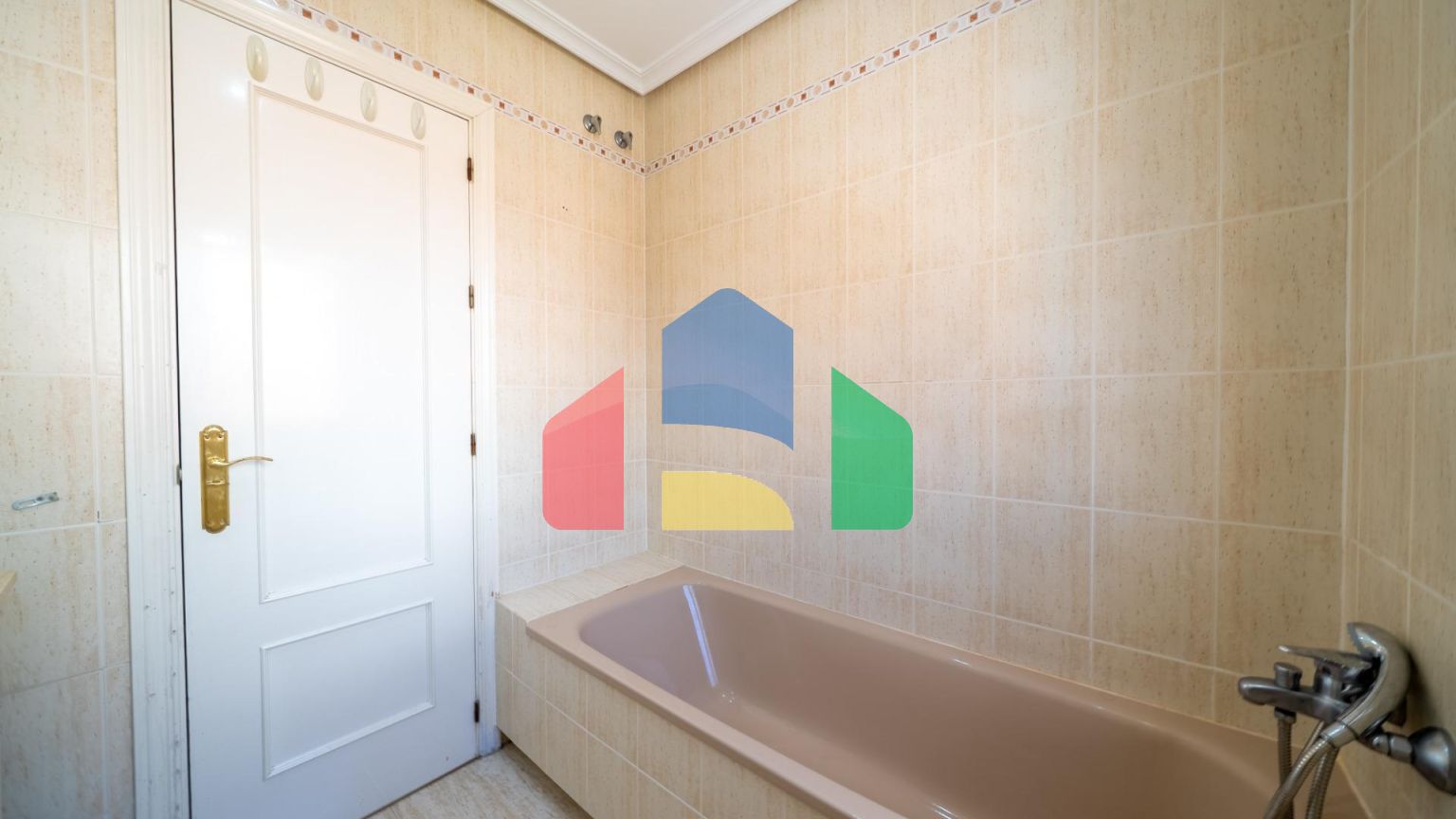 ВПЕЧАТЛЯЮЩИЙ ПЕНТХАУС В РАЙОНЕ PUERTA DEL ÁNGEL, МАДРИД