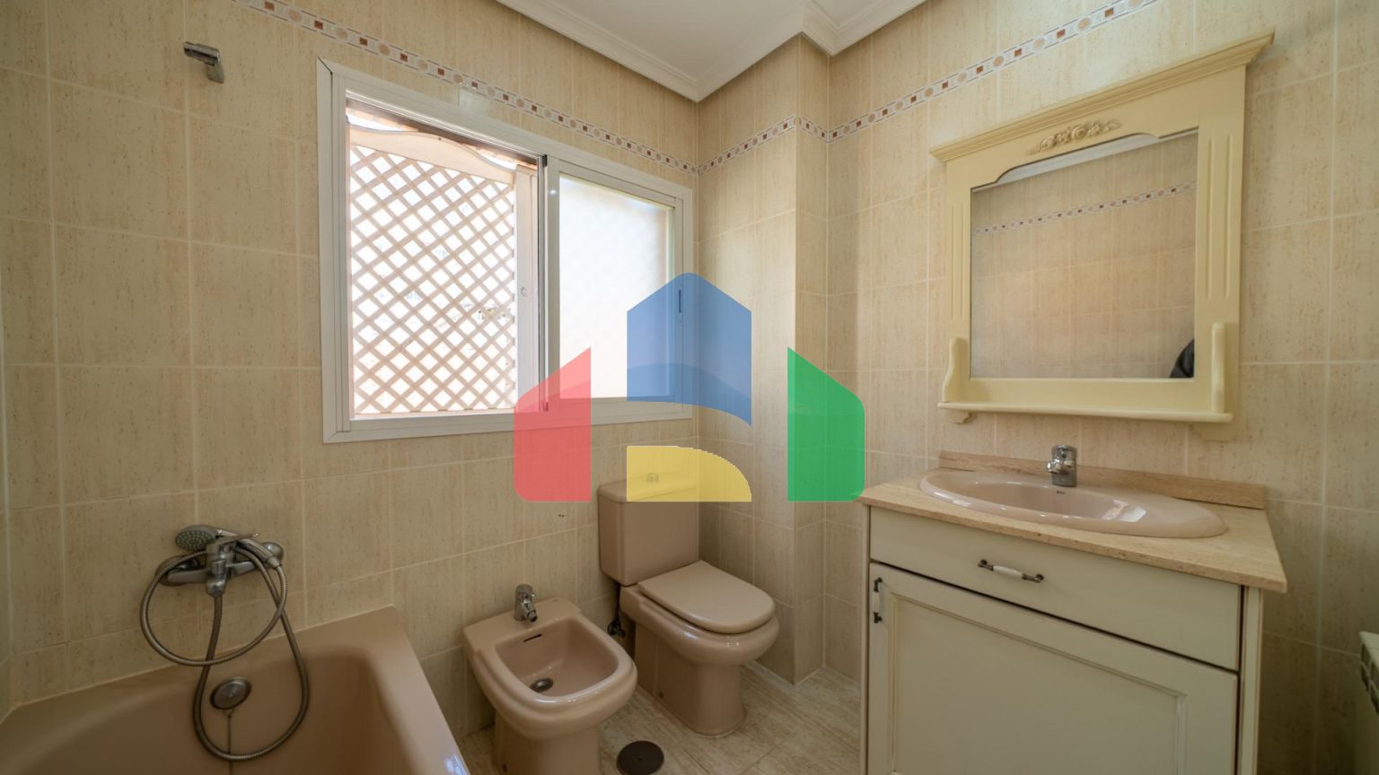 ВПЕЧАТЛЯЮЩИЙ ПЕНТХАУС В РАЙОНЕ PUERTA DEL ÁNGEL, МАДРИД