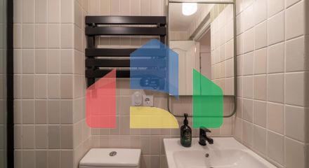 СВЕТЛАЯ КВАРТИРА С СОВРЕМЕННЫМ РЕМОНТОМ В ЗЕЛЕНОМ РАЙОНЕ PALOMERAS SURESTE, МАДРИД