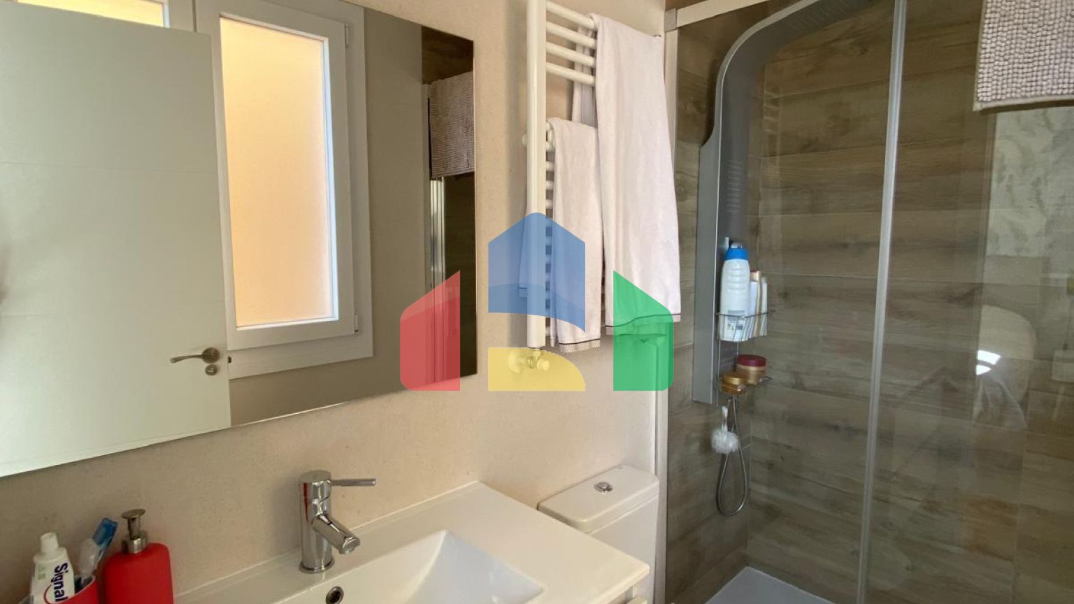 СВЕТЛАЯ КВАРТИРА В САМОМ ЦЕНТРЕ CHAMBERÍ