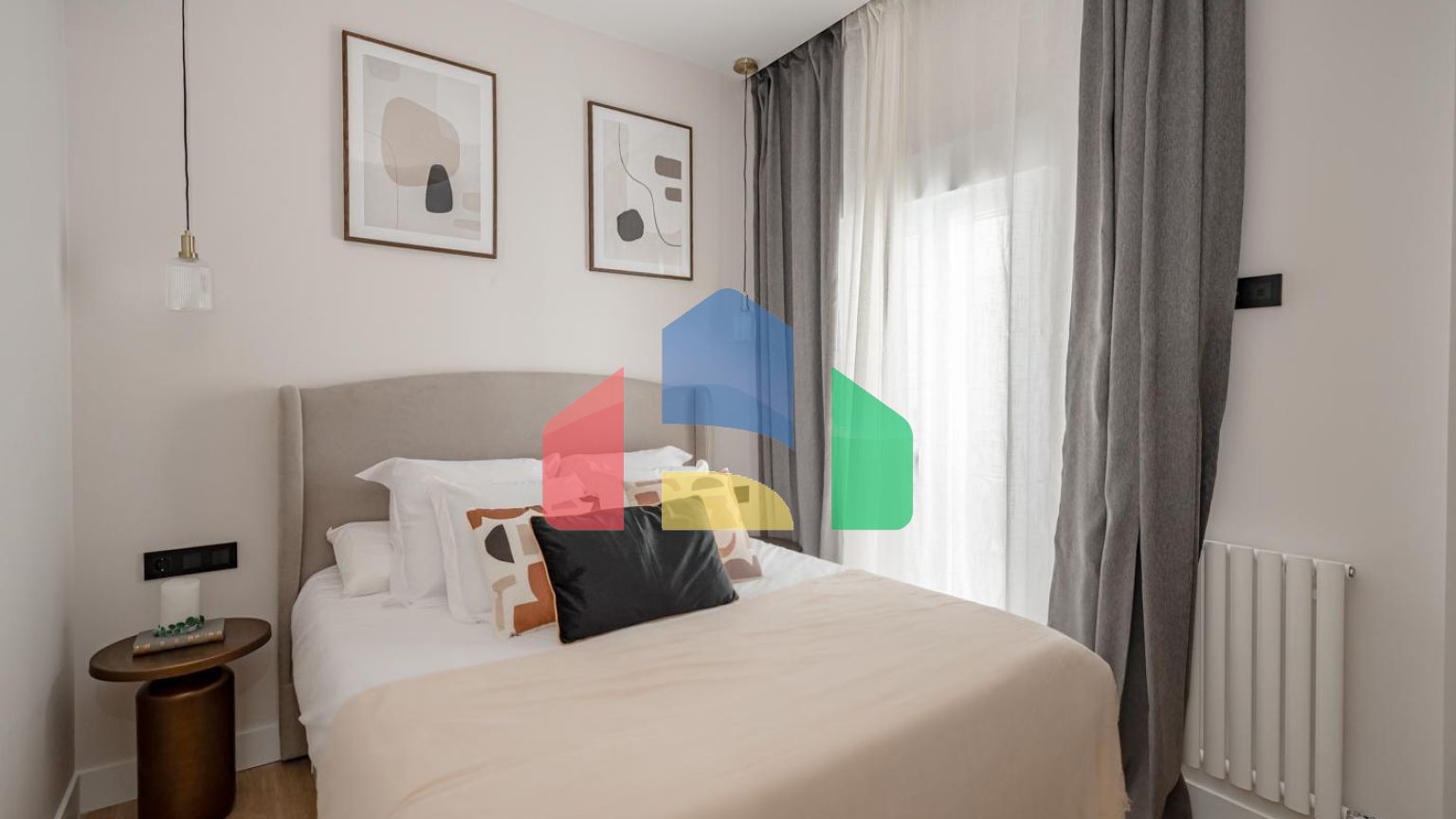 ПРОДАЕТСЯ ОТРЕМОНТИРОВАННАЯ КВАРТИРА В ЦЕНТРЕ МАДРИДА