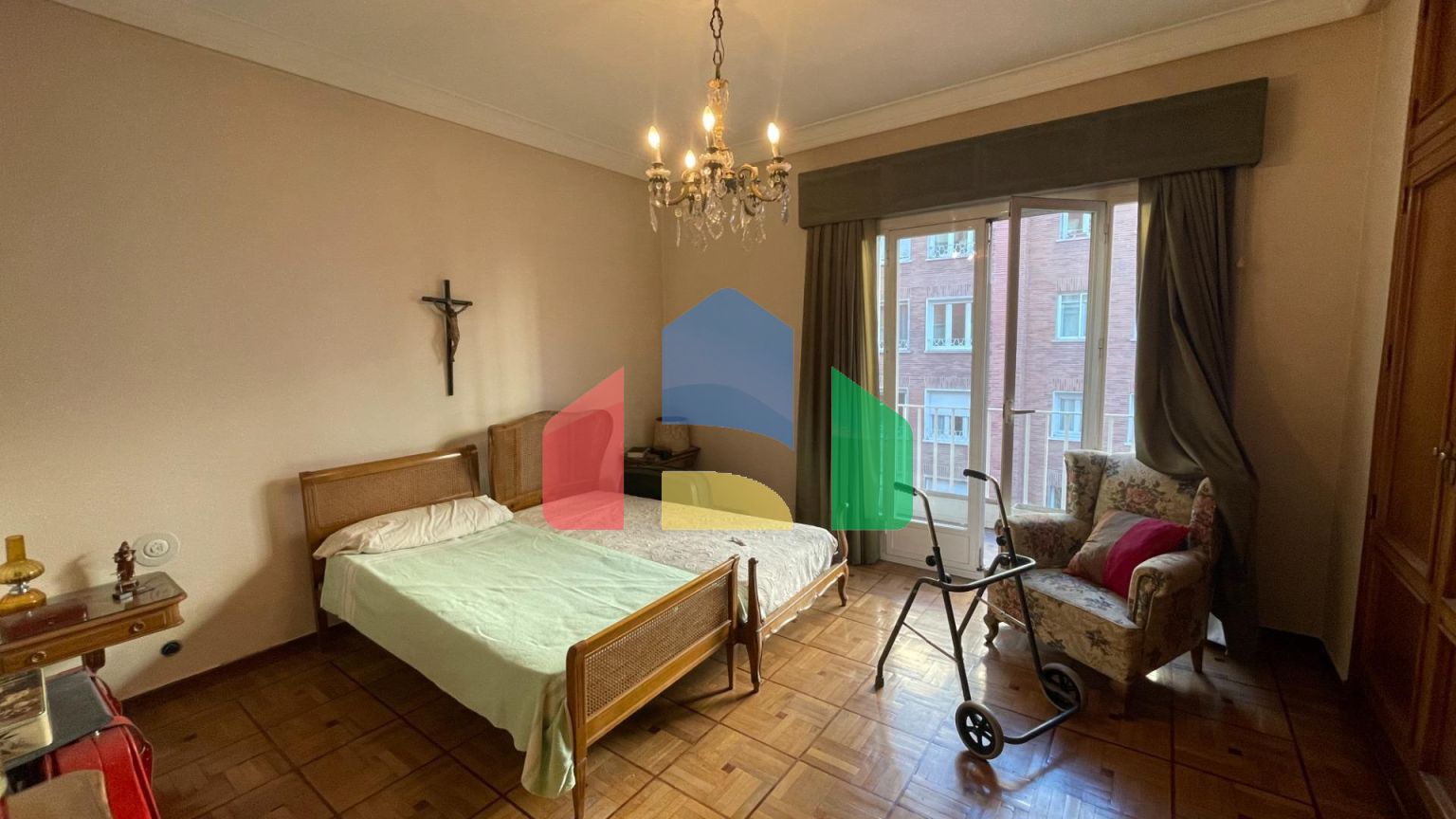 ПРОДАЖА ЭЛИТНОЙ КВАРТИРЫ ОКОЛО ПЛОЩАДИ ИСПАНИИ И КОРОЛЕВСКОГО ДВОРЦА!