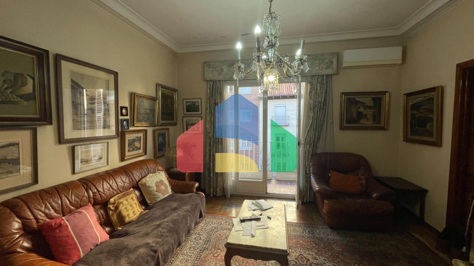 ПРОДАЖА ЭЛИТНОЙ КВАРТИРЫ ОКОЛО ПЛОЩАДИ ИСПАНИИ И КОРОЛЕВСКОГО ДВОРЦА!