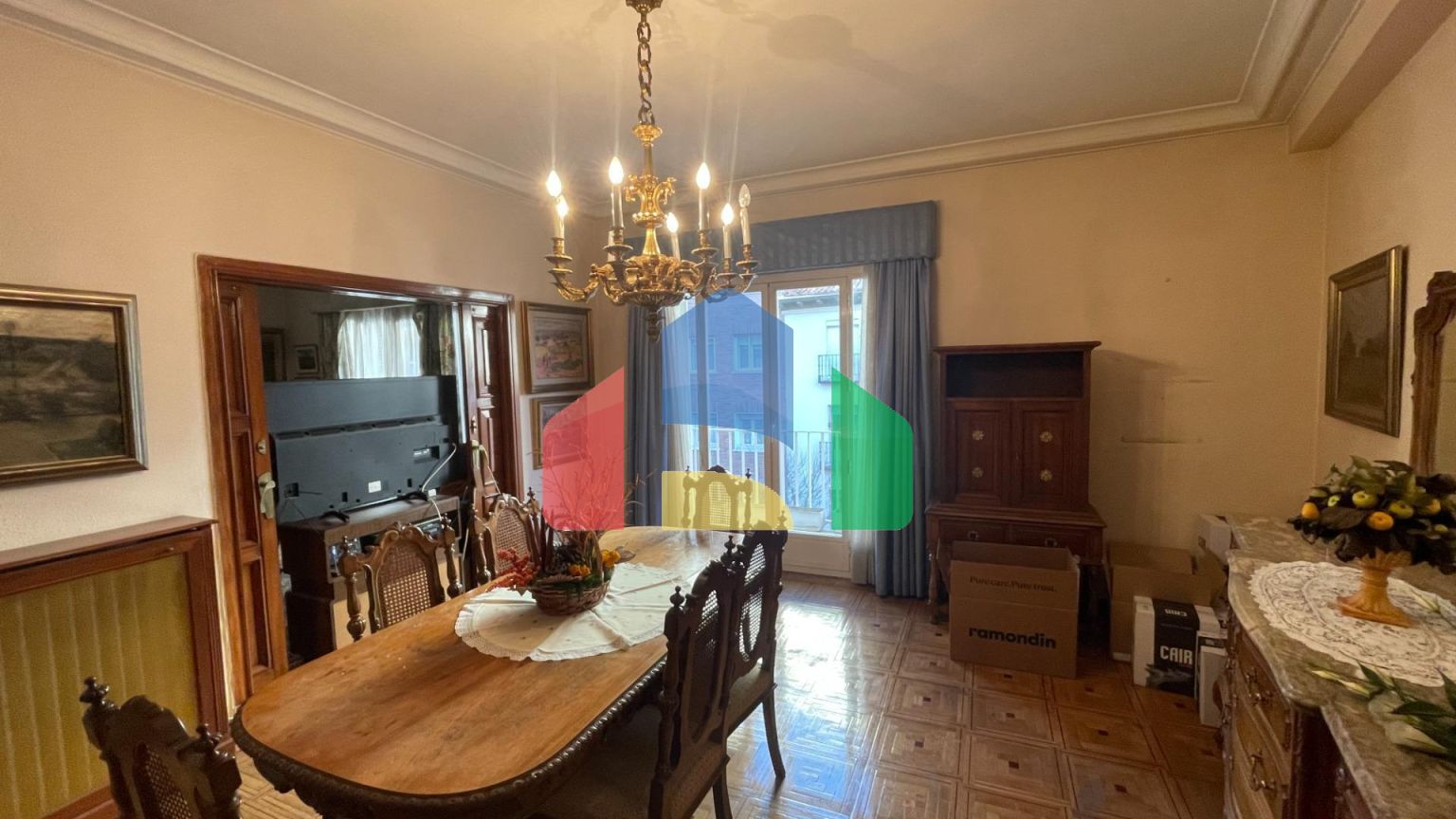 ПРОДАЖА ЭЛИТНОЙ КВАРТИРЫ ОКОЛО ПЛОЩАДИ ИСПАНИИ И КОРОЛЕВСКОГО ДВОРЦА!