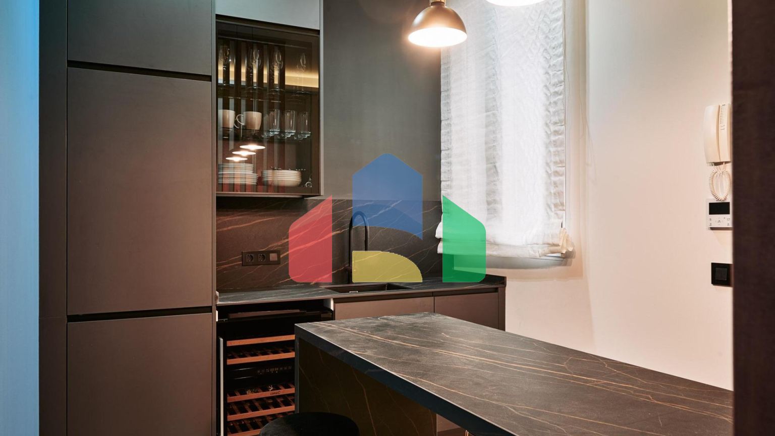 ЭКСКЛЮЗИВНАЯ КВАРТИРА В ЦЕНТРЕ МАДРИДА