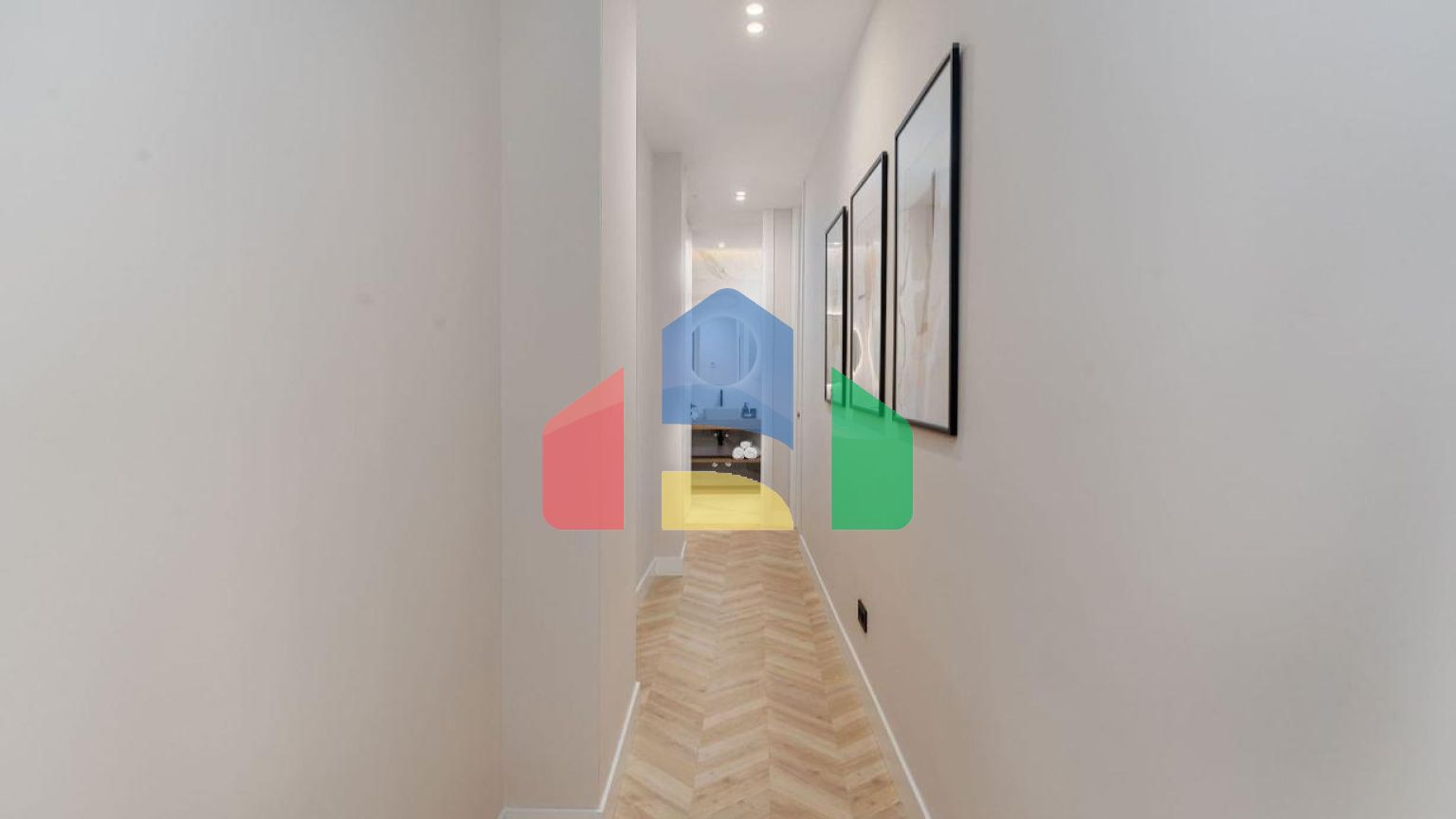 РОСКОШНАЯ, ПОЛНОСТЬЮ ОТРЕМОНТИРОВАННАЯ КВАРТИРА В ЦЕНТРЕ МАДРИДА