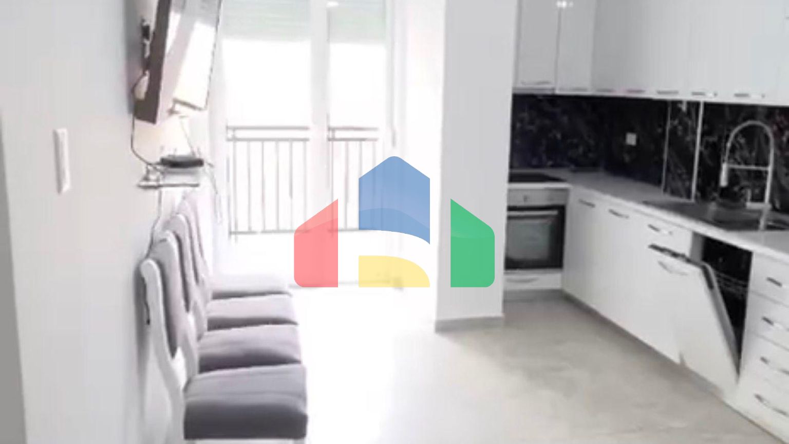 1+1  с балконом, Shengjin, 67 м.кв