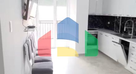 1+1  с балконом, Shengjin, 67 м.кв