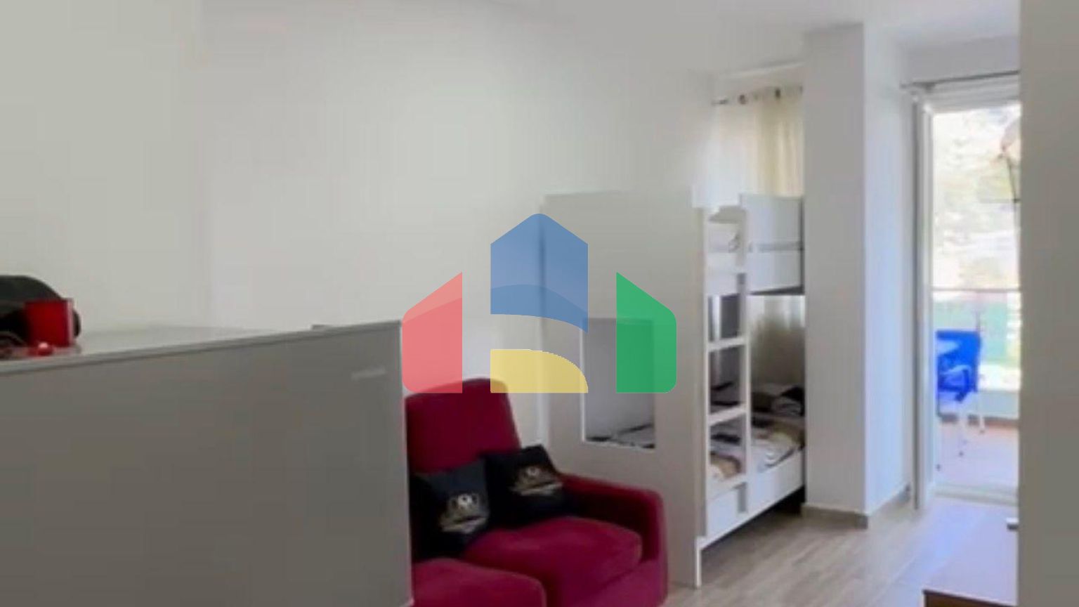 1+1  с балконом, Shengjin, 58 м.кв