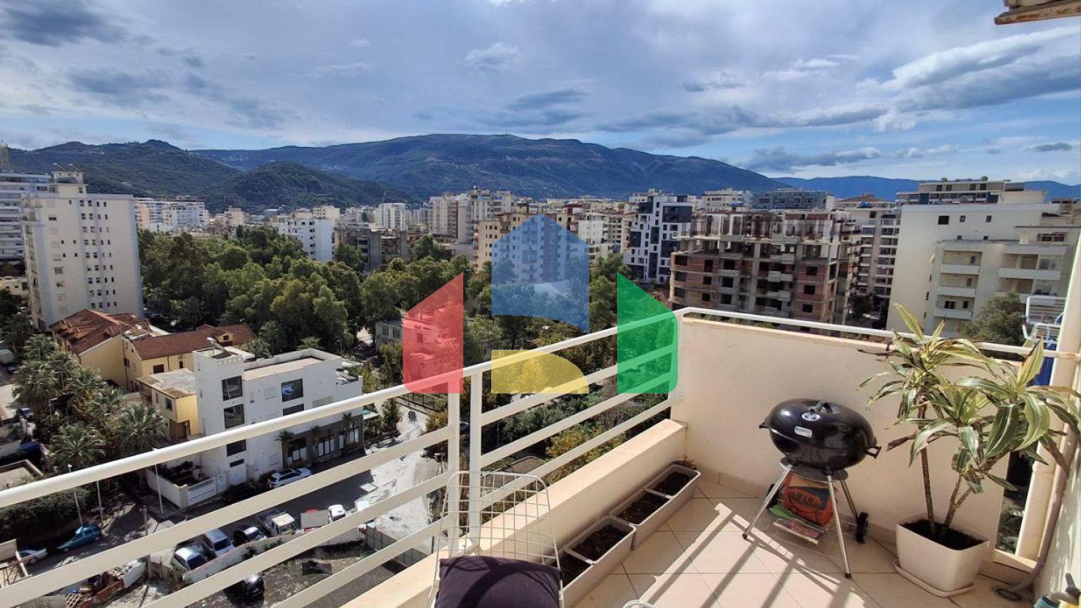 1+1 с двумя балконами, Влера, 84 м.кв