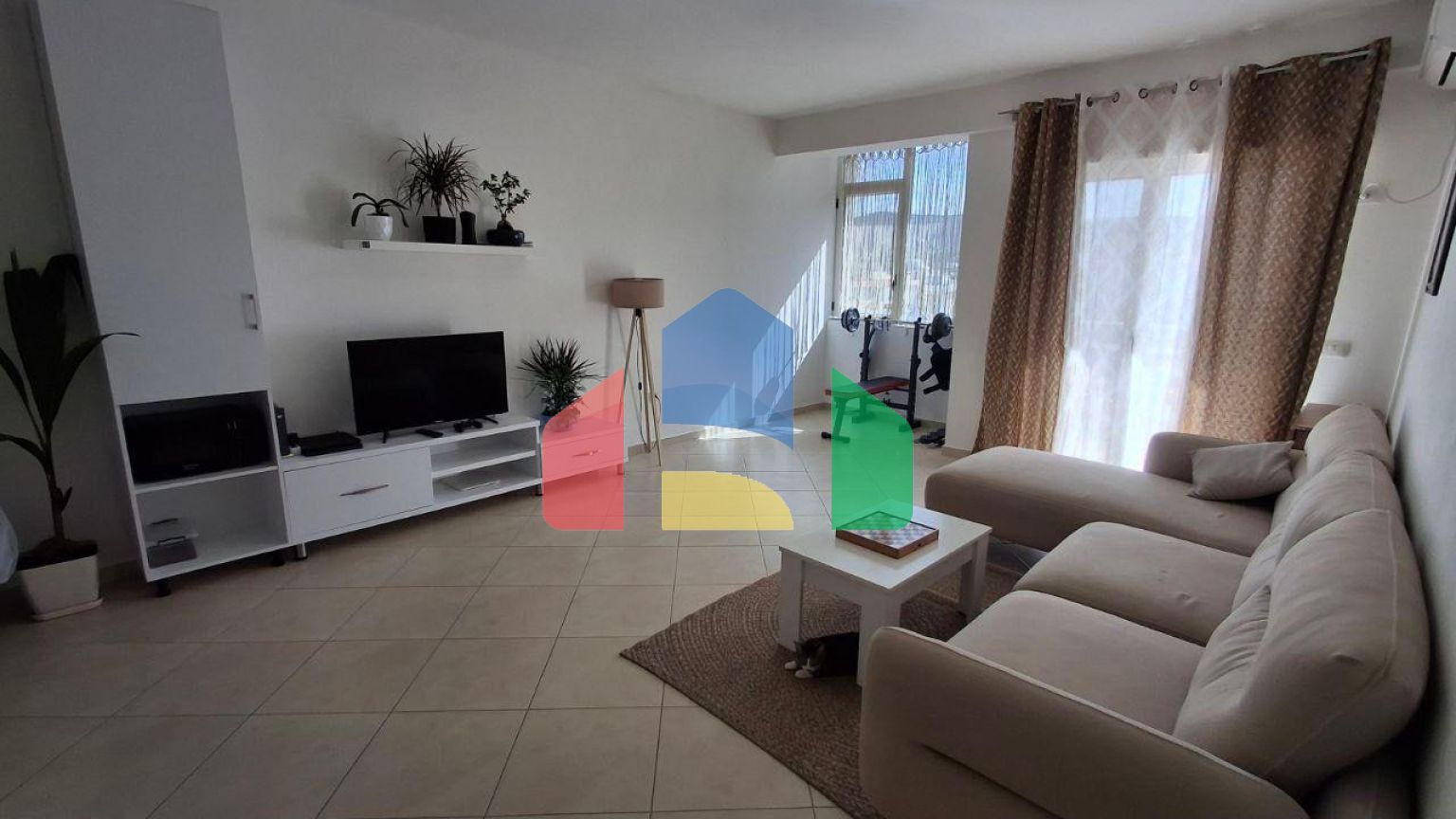 1+1 с двумя балконами, Влера, 84 м.кв