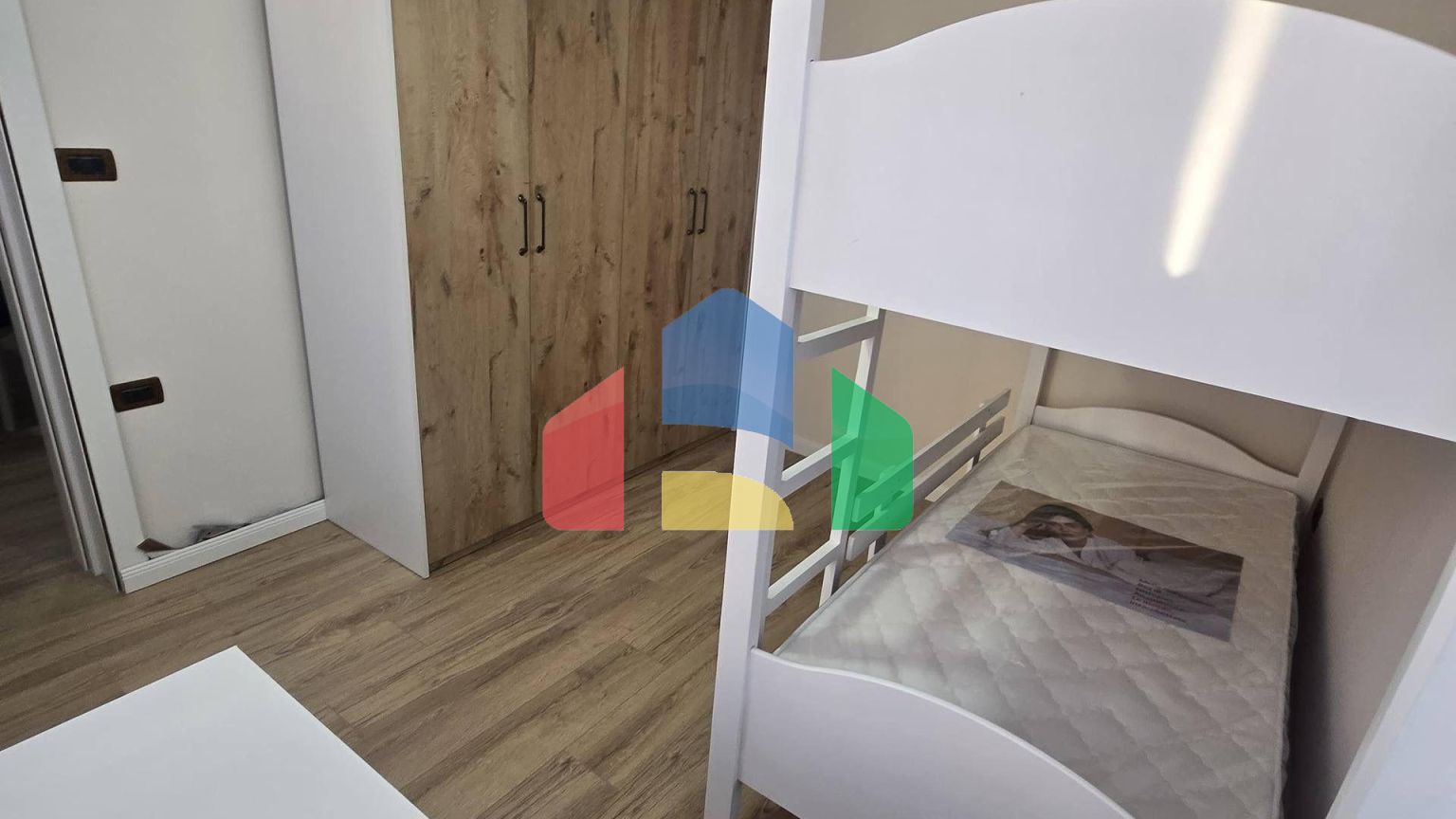 2+1 с балконом, р-н Пляж, 98 м.кв, 100 метров до моря