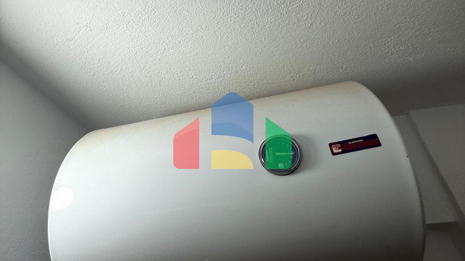 1+1 с балконом, р-н Пляж, 55 м.кв, 50 метров до моря