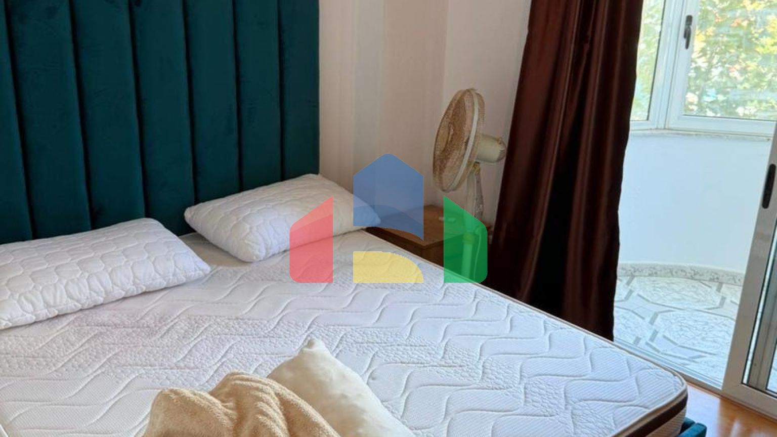 1+1 с балконом, р-н Пляж, 55 м.кв, 50 метров до моря