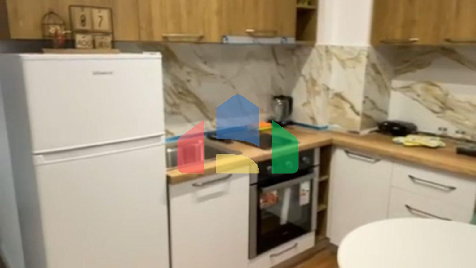 Студия с балконом, р-н Пляж, 30 м.кв