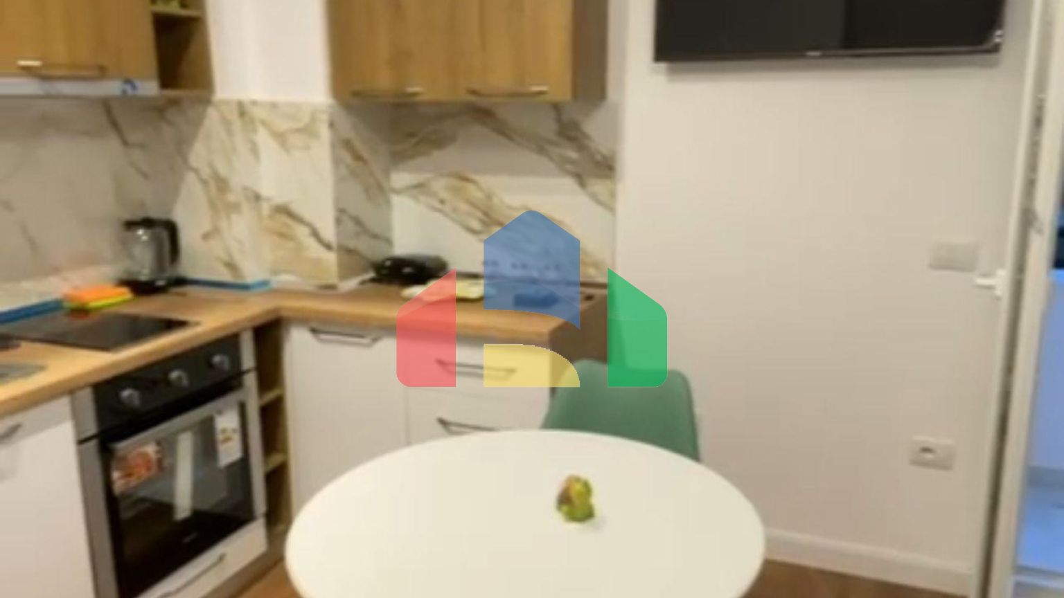 Студия с балконом, р-н Пляж, 30 м.кв