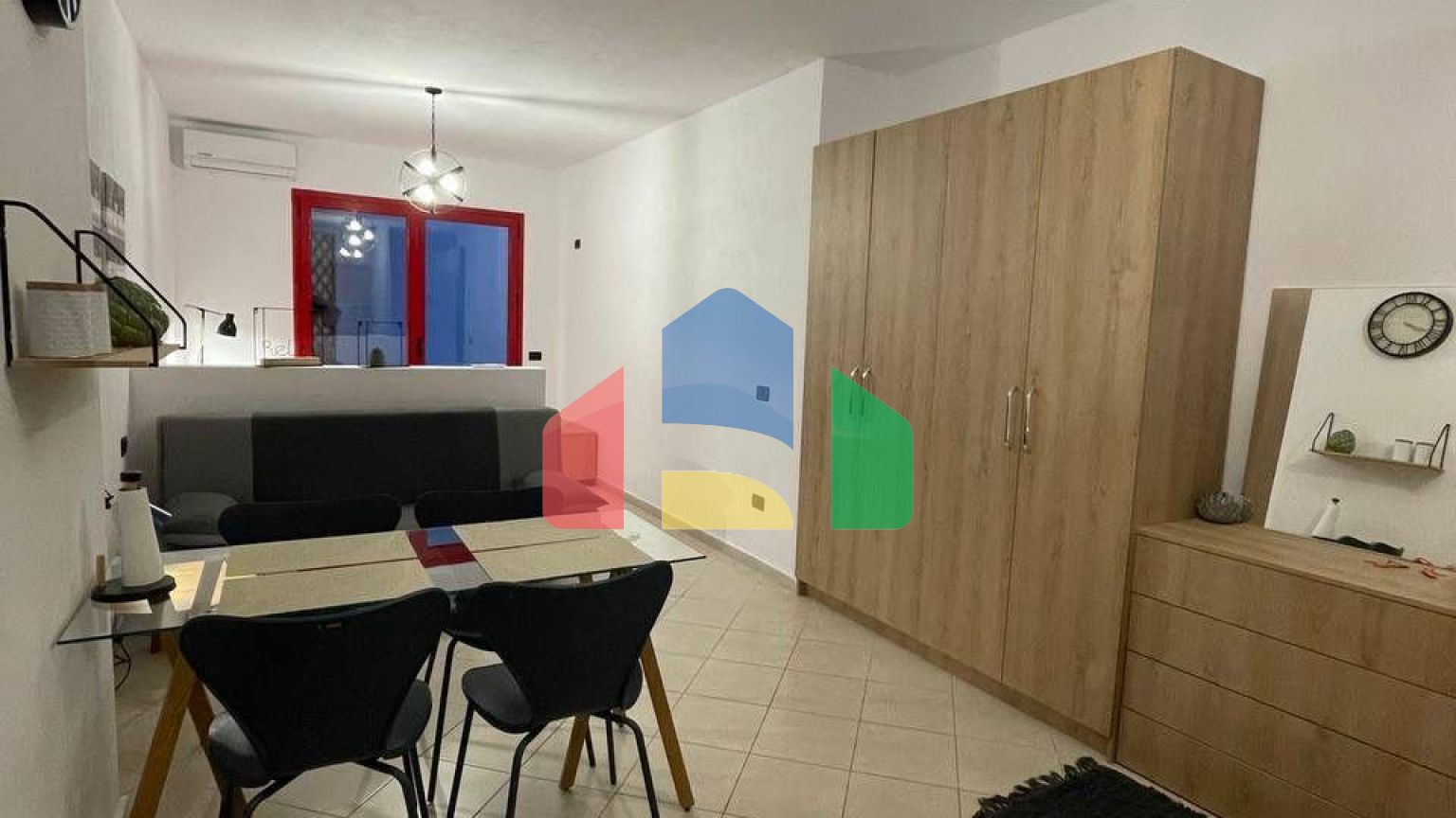 Студия с балконом, р-н Пляж, Бручи, 42.9 м.кв