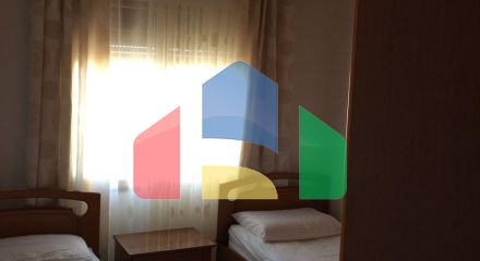 4+2 дом с гаражом во Влере, 280 м.кв + 370 м.кв участок 