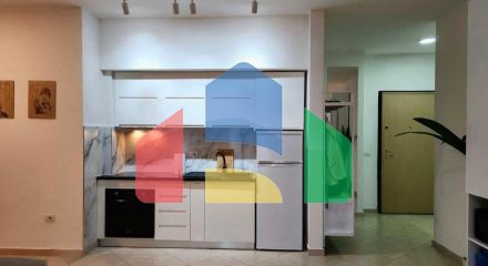 1+1 с двумя балконами, город Влера, 84 м.кв