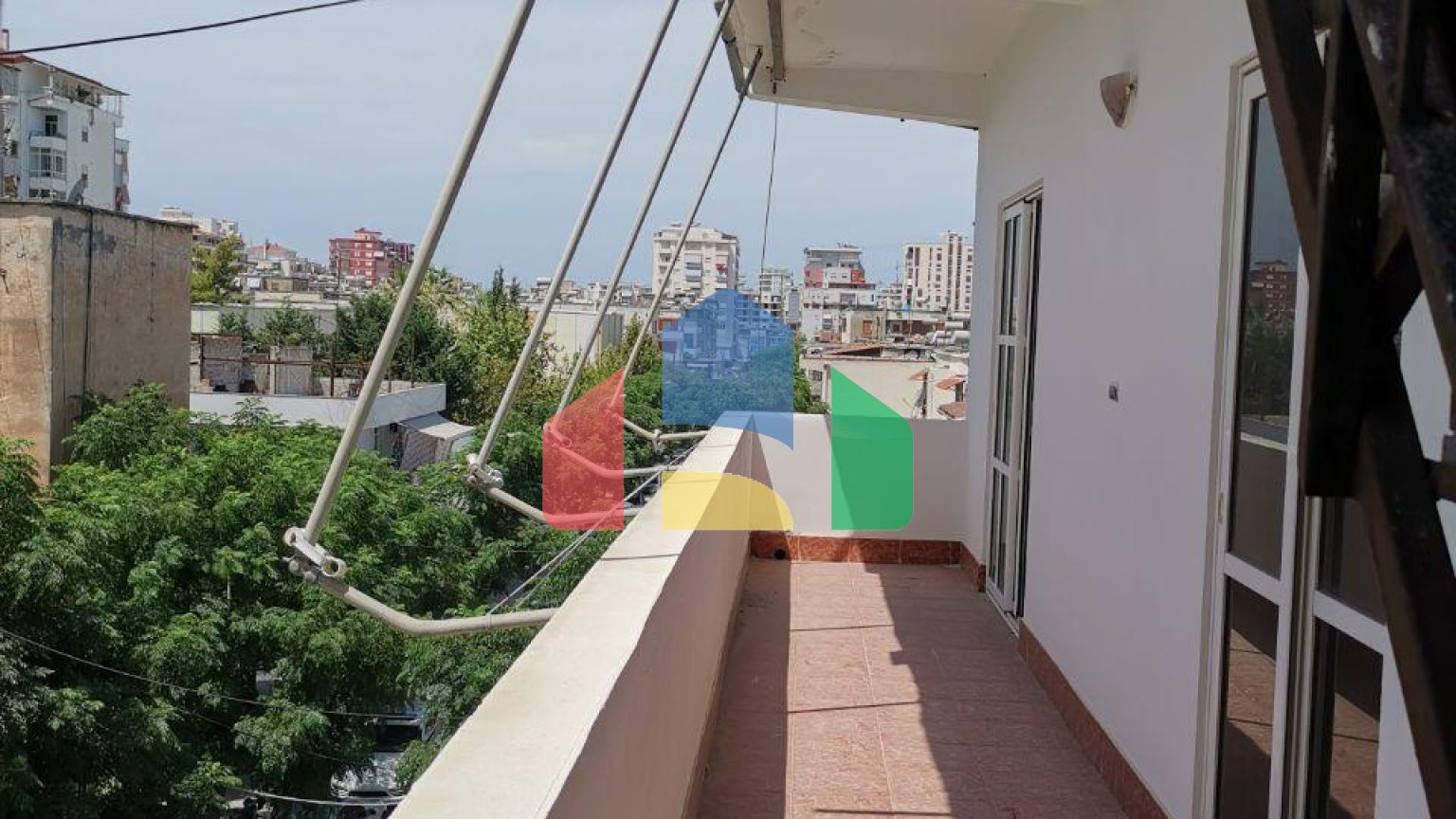 3+2, Влера, 106 м.кв