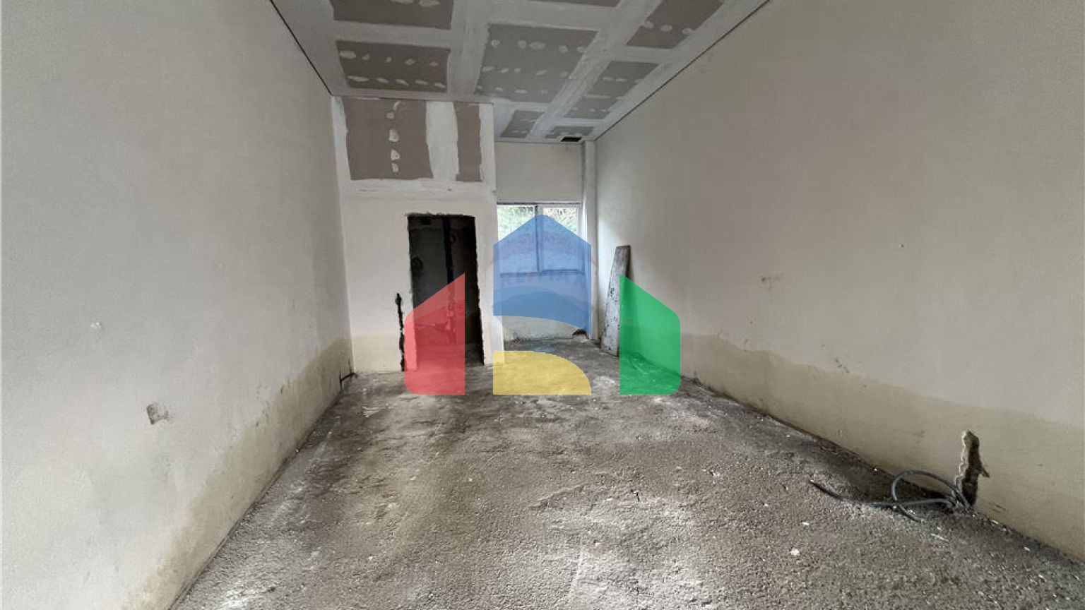 Commercial - Shop Single Tenant - Vlorë, Vlorë, Vlorë - AL