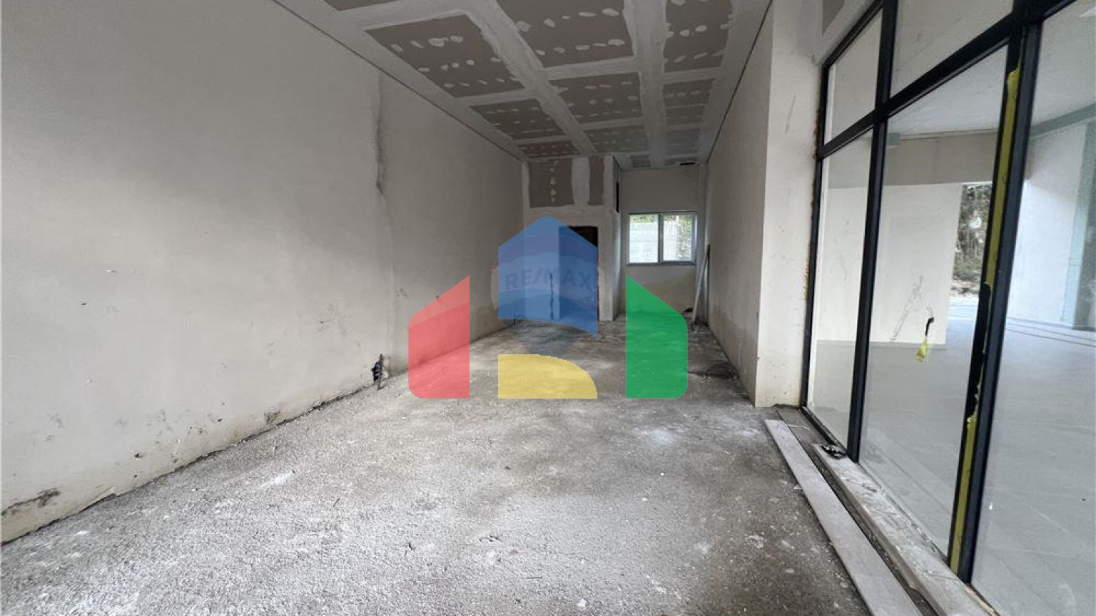 Commercial - Shop Single Tenant - Vlorë, Vlorë, Vlorë - AL