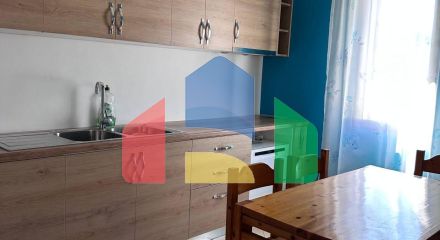 Дом во Влере возле исторической части города, 109 м.кв + земля 304.6 м.кв 