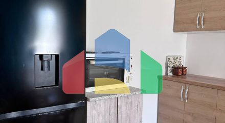 Дом во Влере возле исторической части города, 109 м.кв + земля 304.6 м.кв 