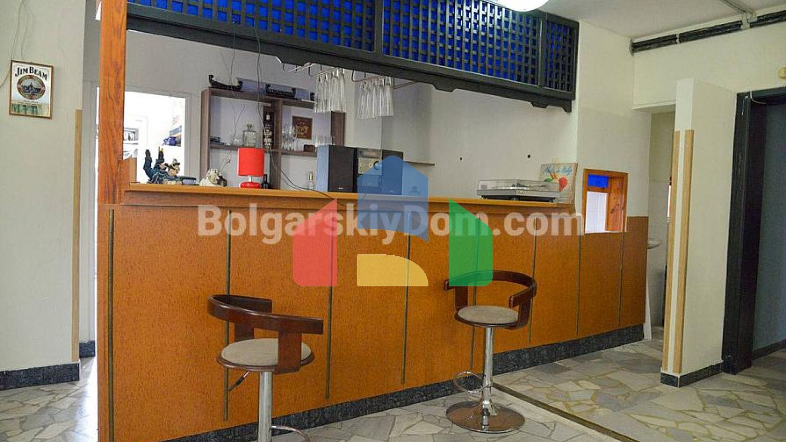 Отель в Ахелой