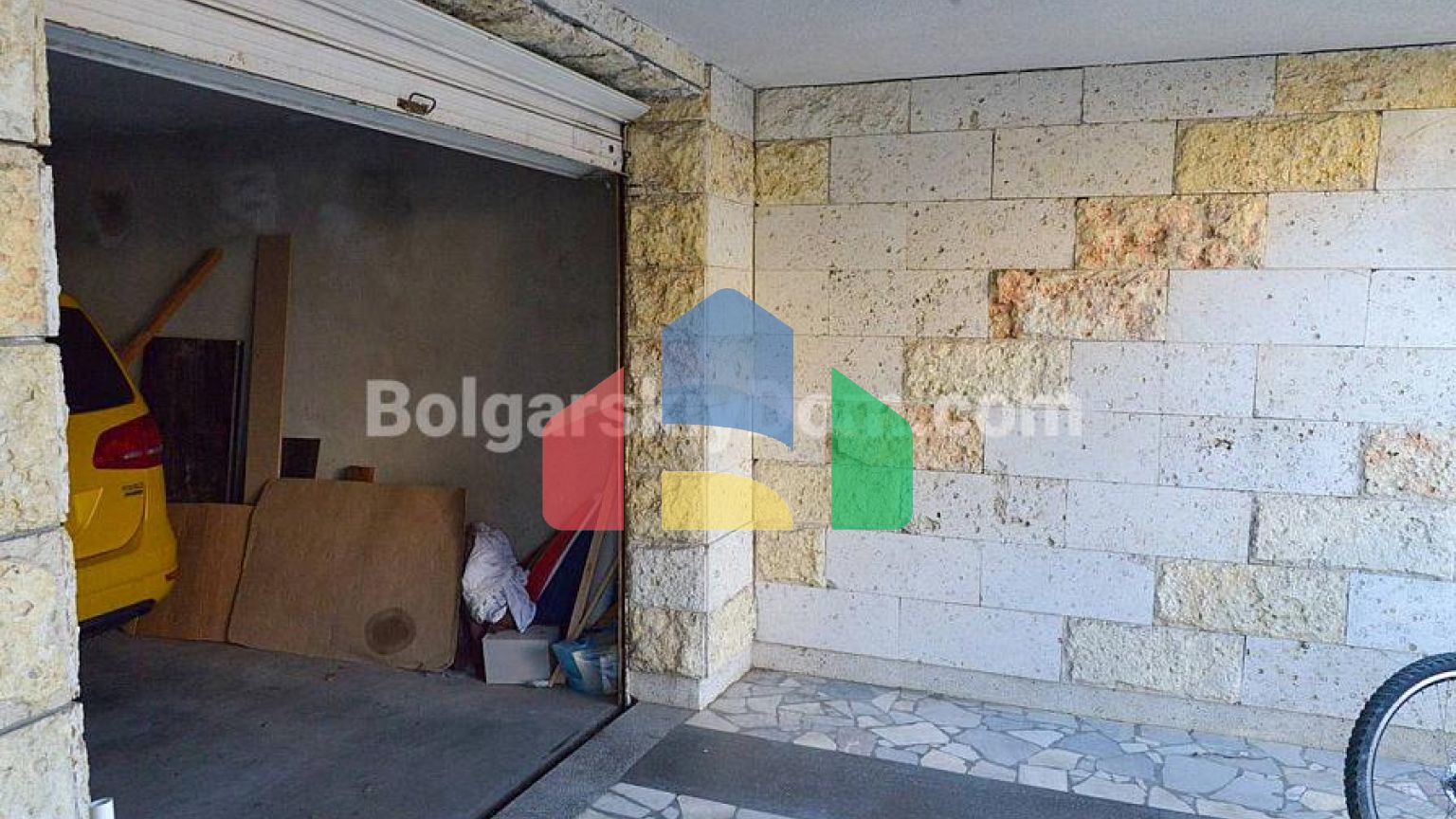 Отель в Ахелой