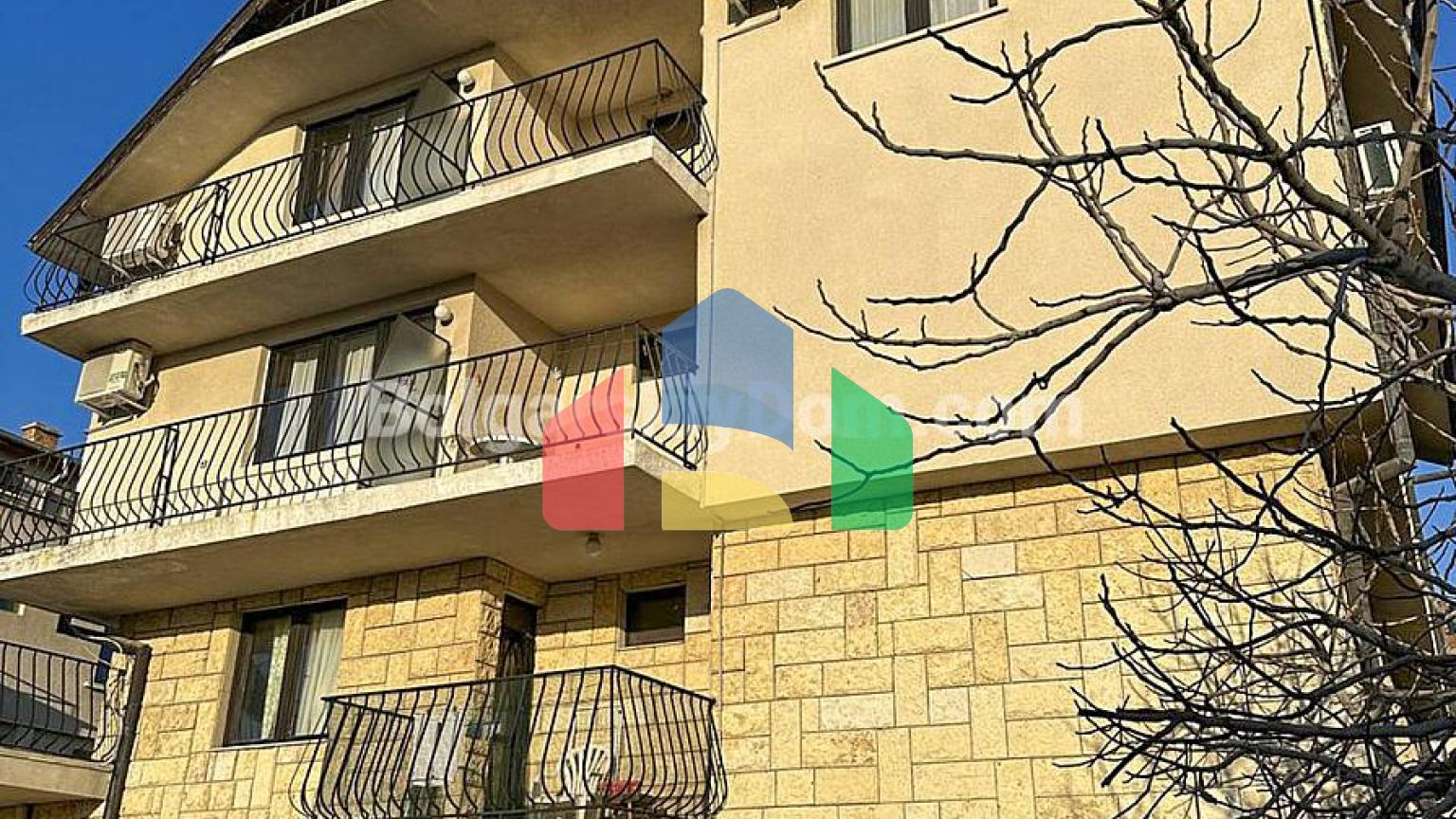 Отель в Ахелой