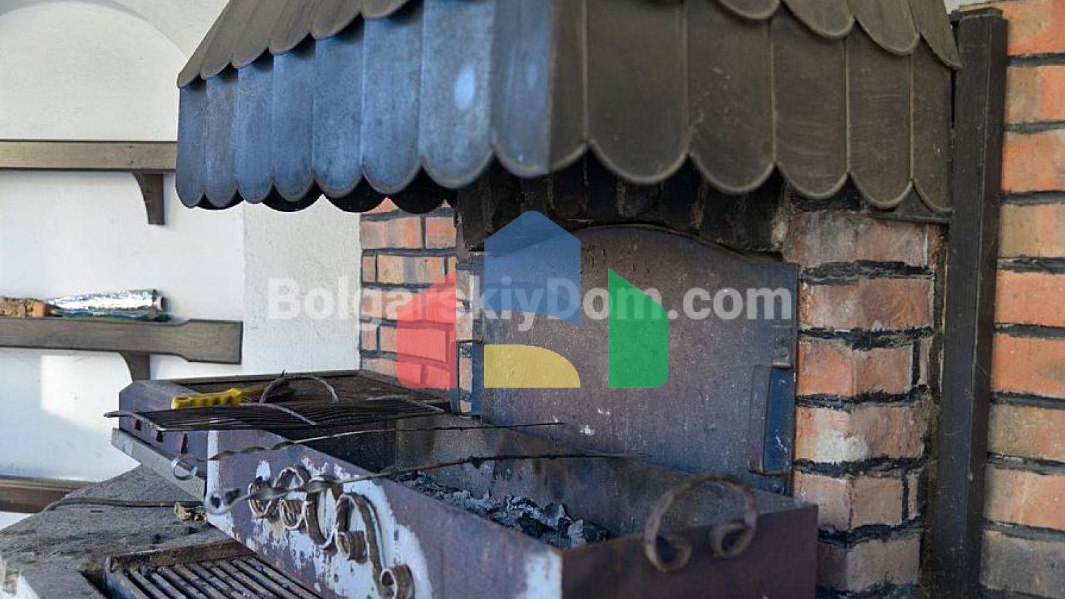 Отель в Ахелой