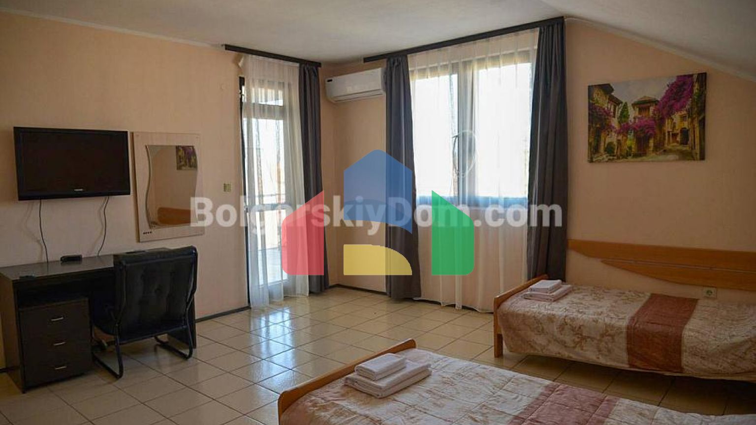 Отель в Ахелой