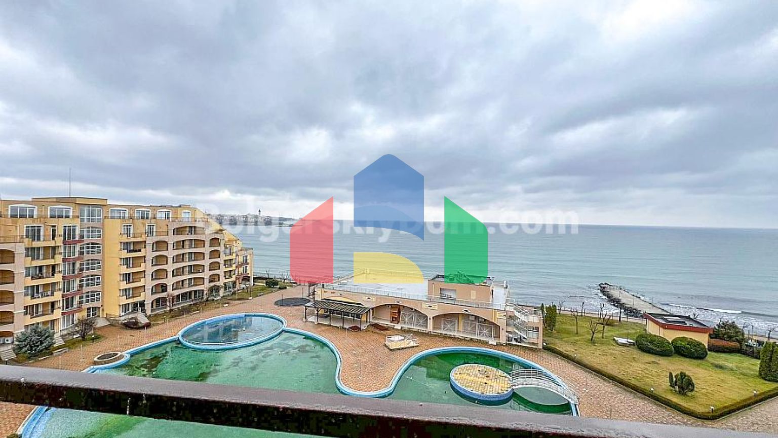 Двухкомнатная квартира в Мидия Гранд Резорт