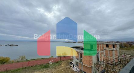 Будинки в Ахелой