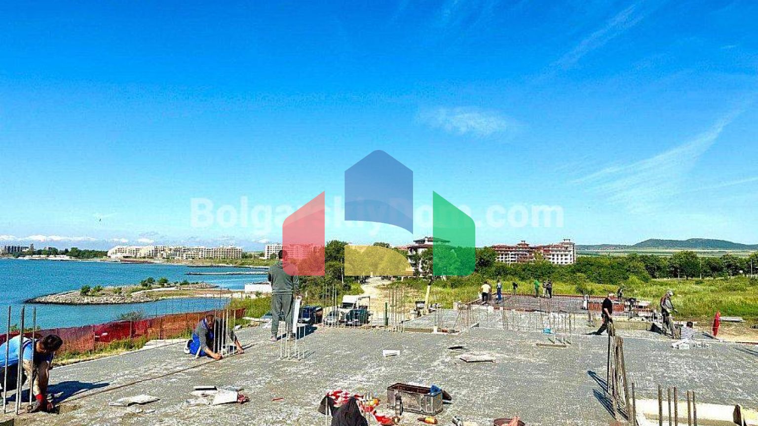 Будинки в Ахелой