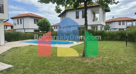 Будинок в Ахелой