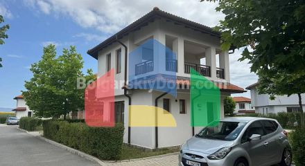 Будинок в Ахелой