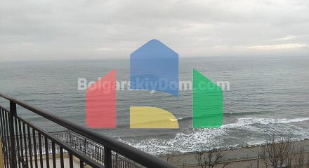 Трикімнатна квартира в Мідія Гранд Резорт