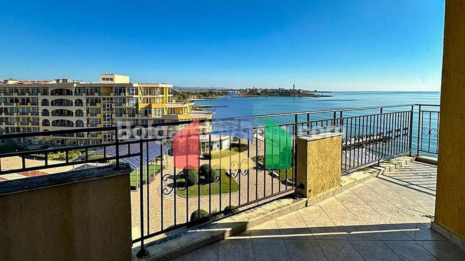 Трехкомнатная квартира в Мидия