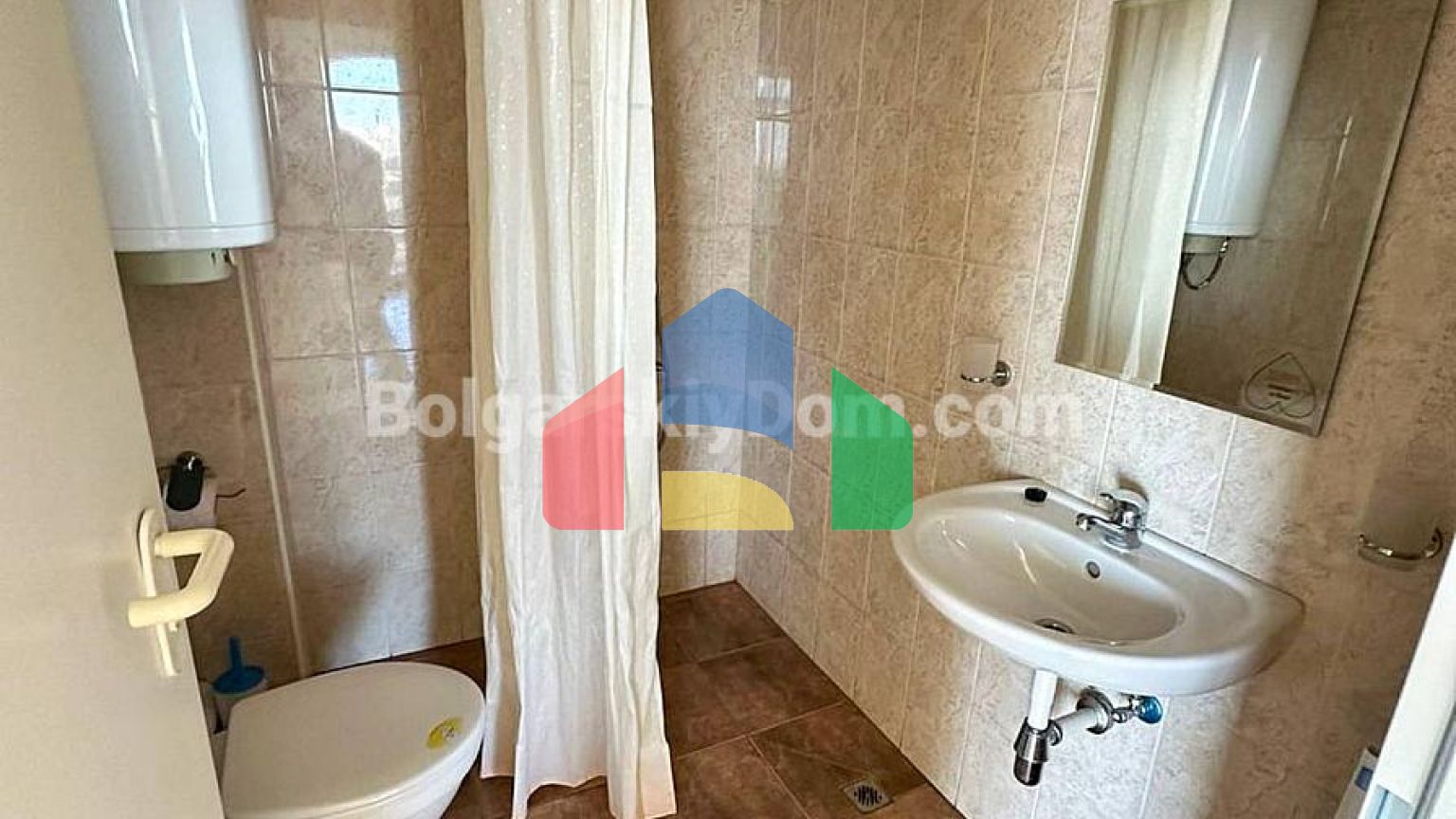 Трехкомнатная квартира в Мидия