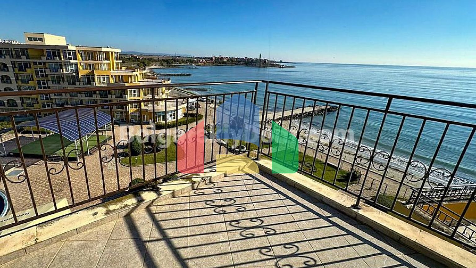 Трехкомнатная квартира в Мидия