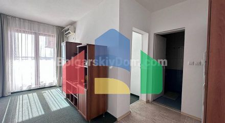 Двокімнатна квартира в Марина Кейп