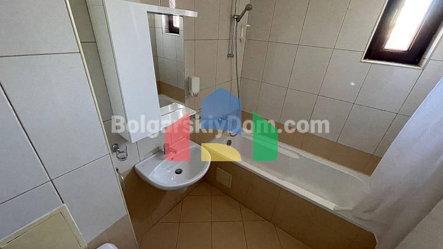 Двокімнатна квартира в Марина Кейп