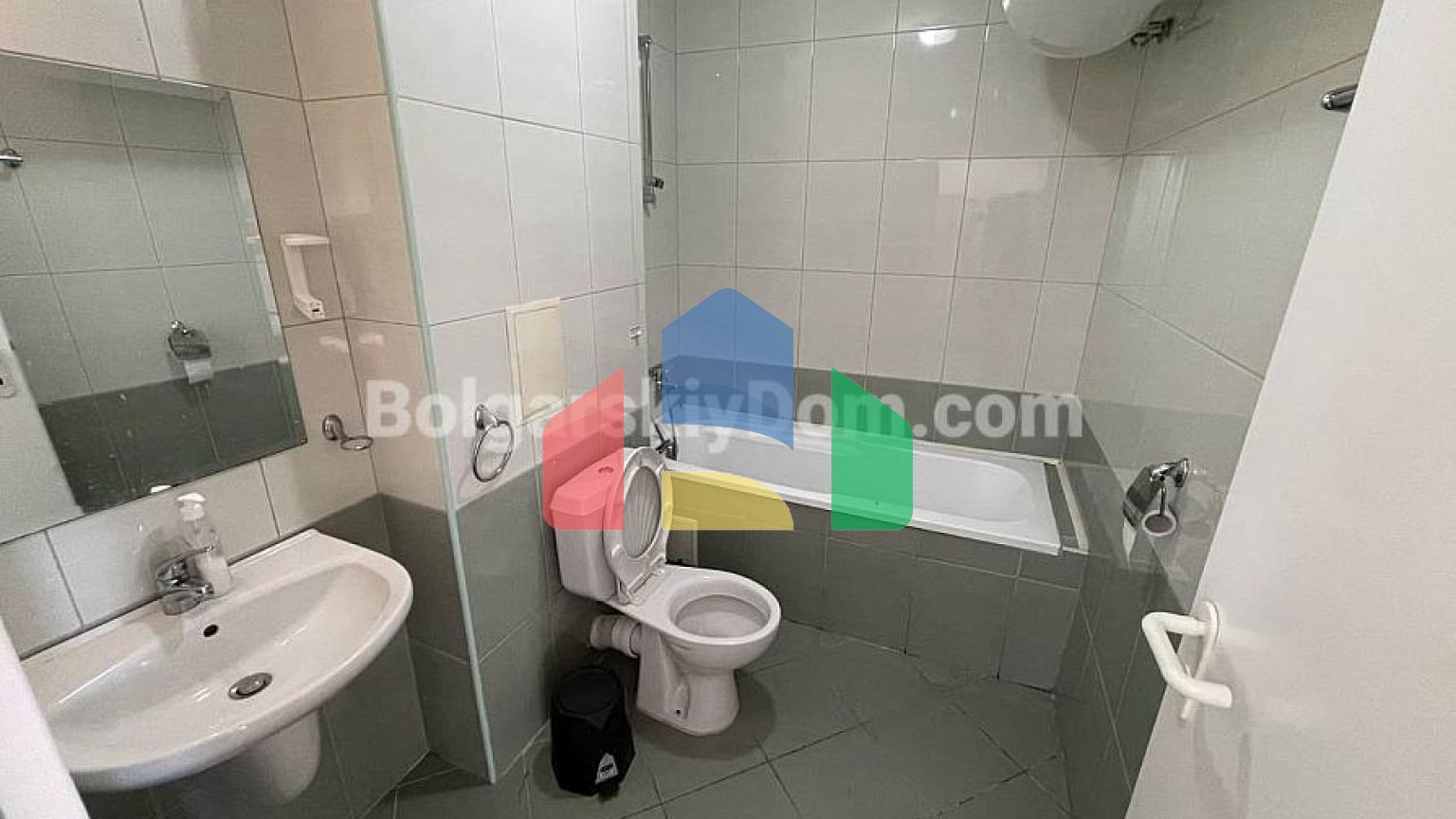 Двокімнатна квартира в Марина Кейп